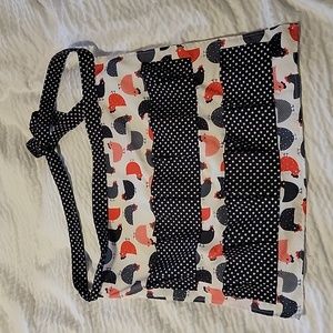 Egg collection apron